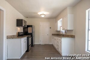 Building Photo - 2122 W Wildwood Dr