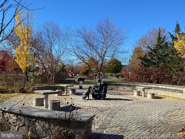 Building Photo - 1108 Havencrest St