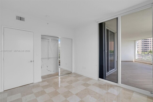 Building Photo - 715 Crandon Blvd