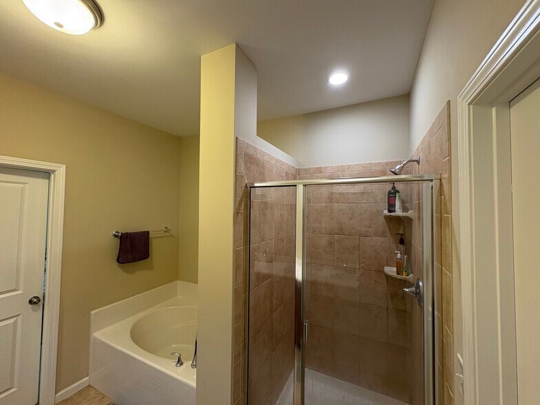 Building Photo - 509 Durants Neck Ln