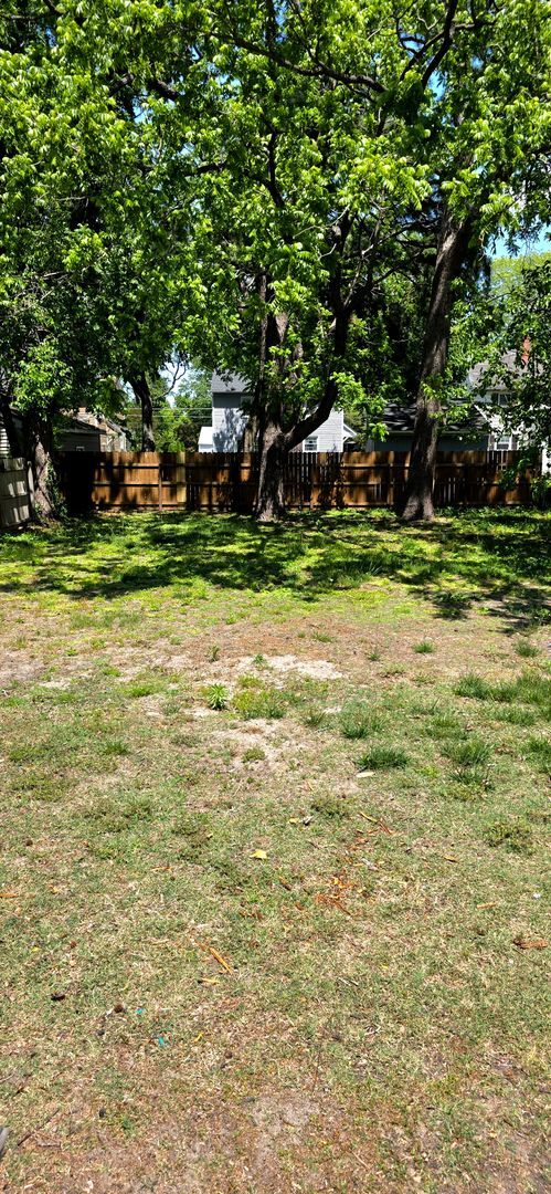 Building Photo - Cozy & Convenient 2 Bed, 1 Bath Home