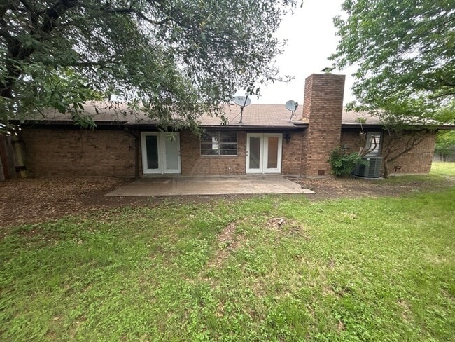 Building Photo - 602 Illinois Ave