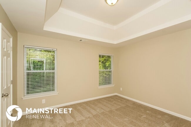 Building Photo - 6318 Shell Dr SW