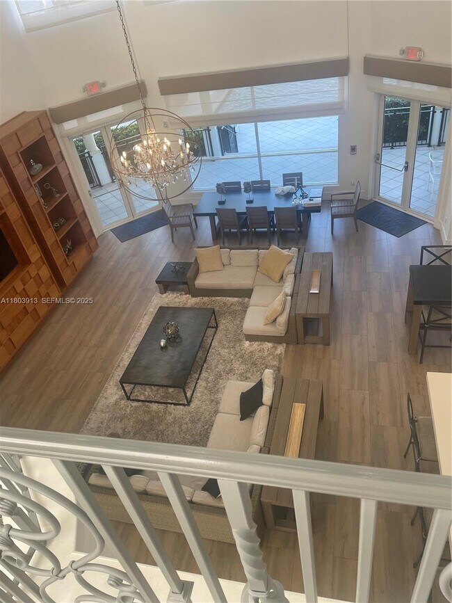 Building Photo - 3155 NE 184th St