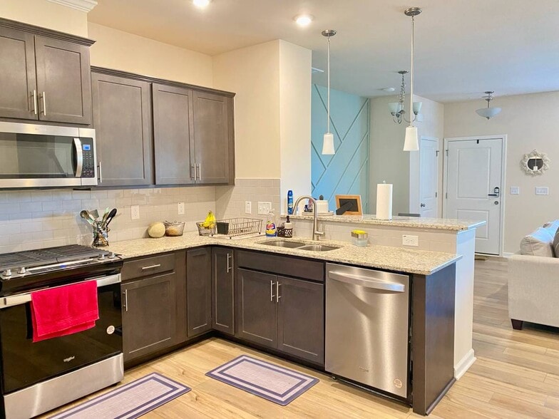 Building Photo - 5600 Preveza Pl