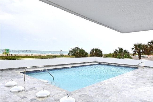 Building Photo - 401 Ocean Dr