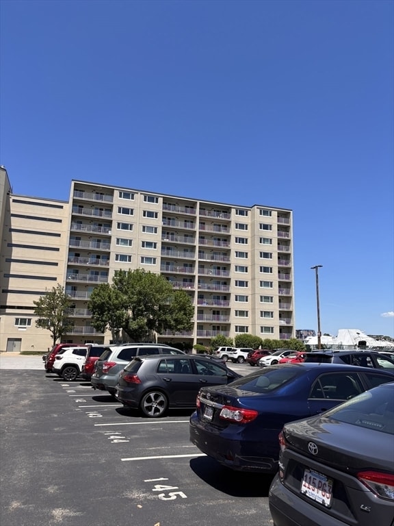 Building Photo - 200 Cove Way