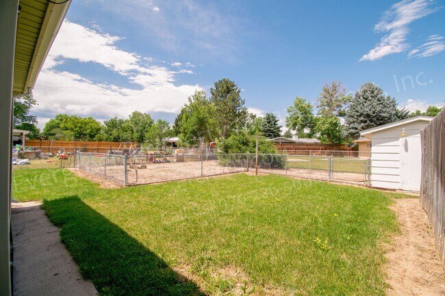 Building Photo - 1321-1323 E. 16th St.