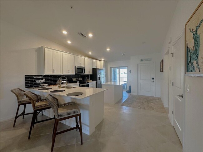Building Photo - 14257 Heritage Landing Blvd