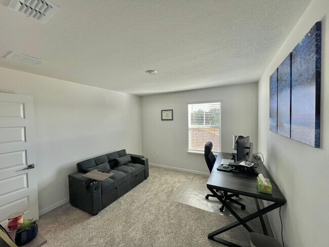 Building Photo - Bartow Rental Home!