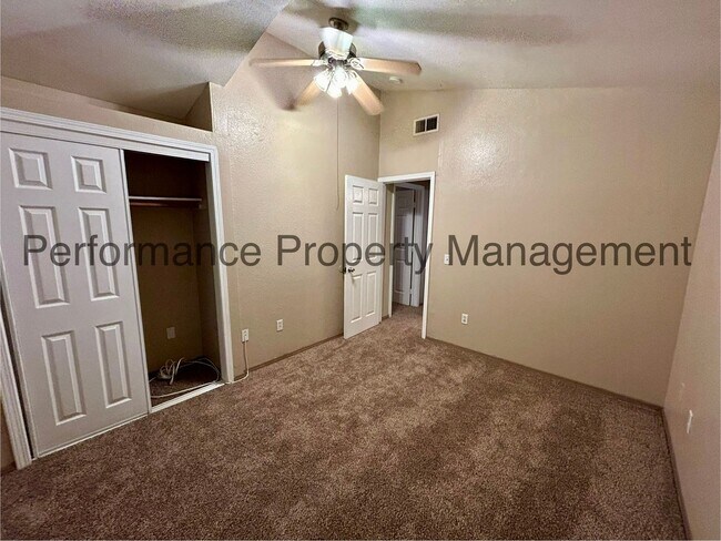 Building Photo - Stunning 4 Bed/3 Bath Home in SW Bakersfield w/ RBP & $0 Deposit Option