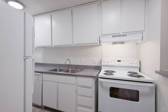 Building Photo - Live Larger Near Emory — Spacious 2-Bedroom with 1.5 Baths | 936 SF