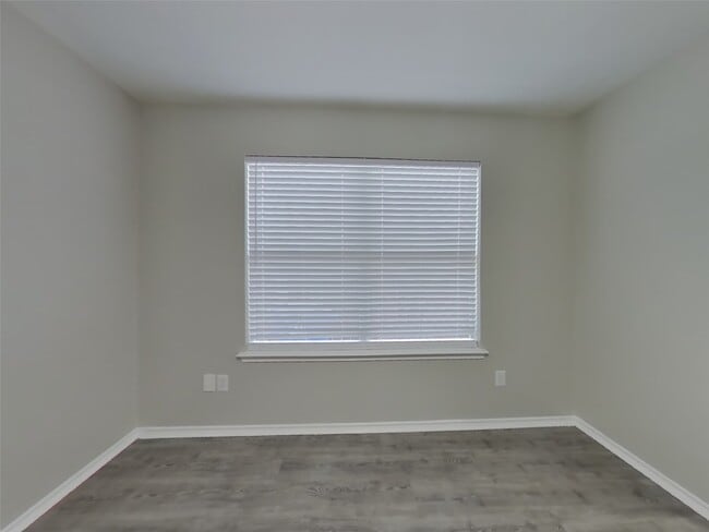 Building Photo - 7215 Lazy Summer Ct