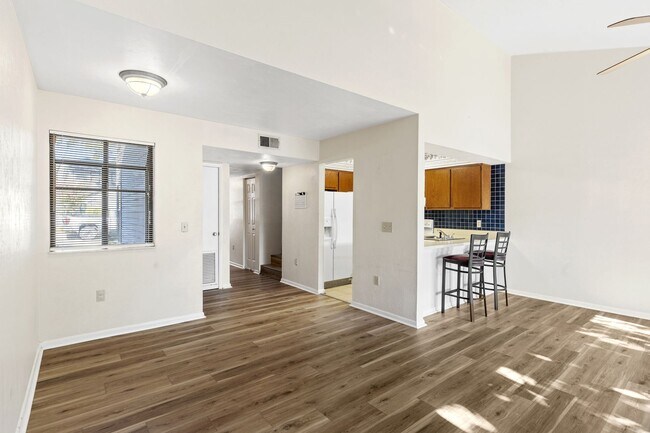 Building Photo - 4345 SW 20th Ln