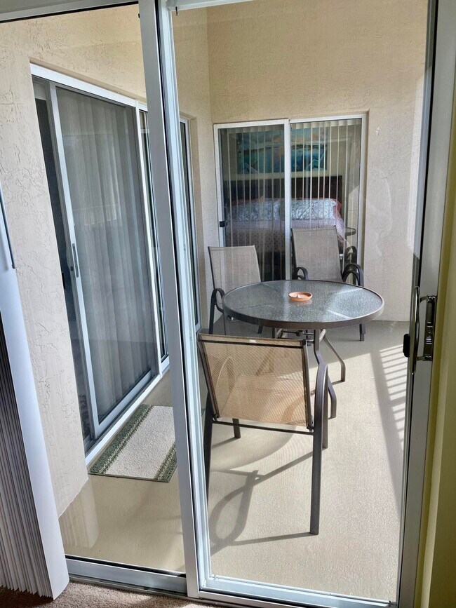 Building Photo - 266 Village Blvd