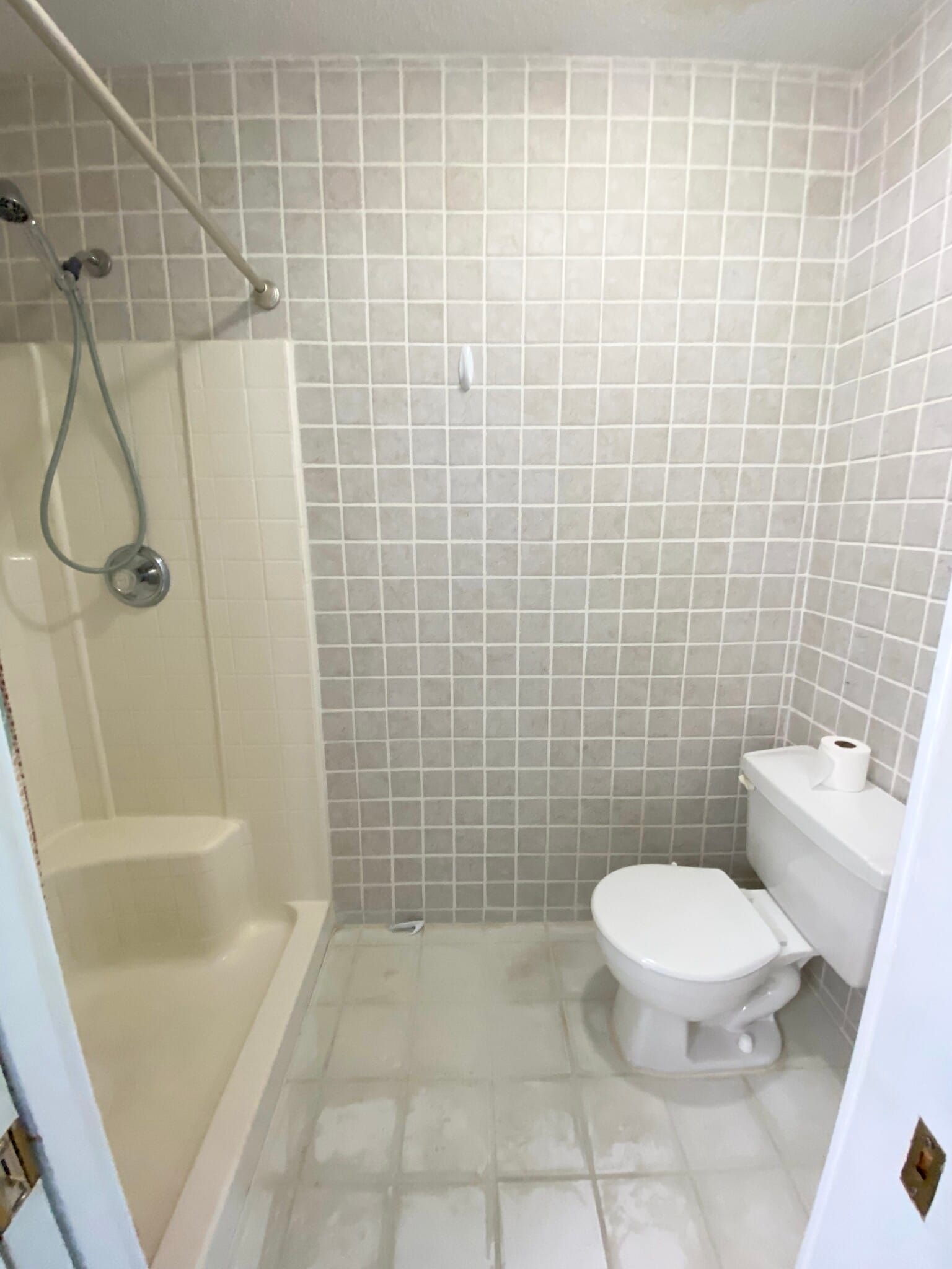 Master's Bath - 2509 Hartley St
