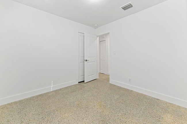 Building Photo - 2541 NW 64th Terrace