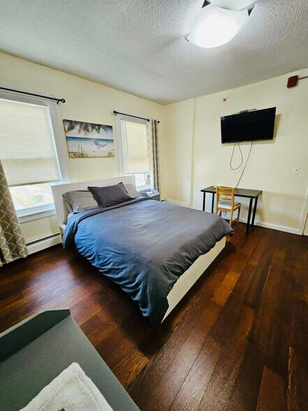 Building Photo - 53 Doyle Ave