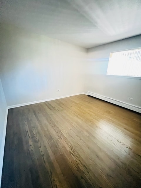 Building Photo - 593 Park Plz