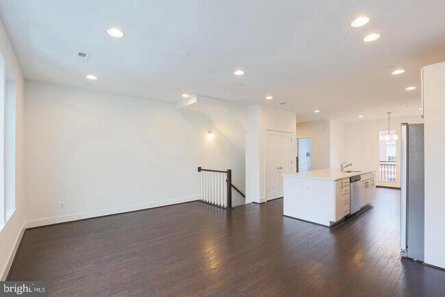 Building Photo - 1235 Cooksie St