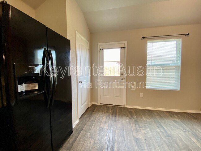 Building Photo - 5708 Shanjia Dr