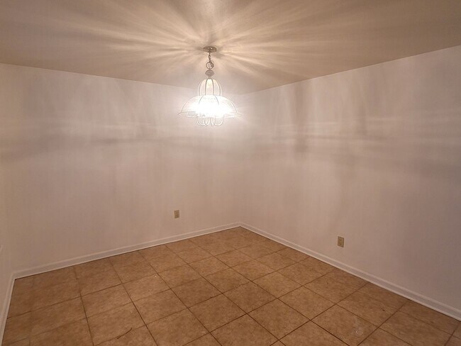 Building Photo - 7523 Beaudelaire Cir