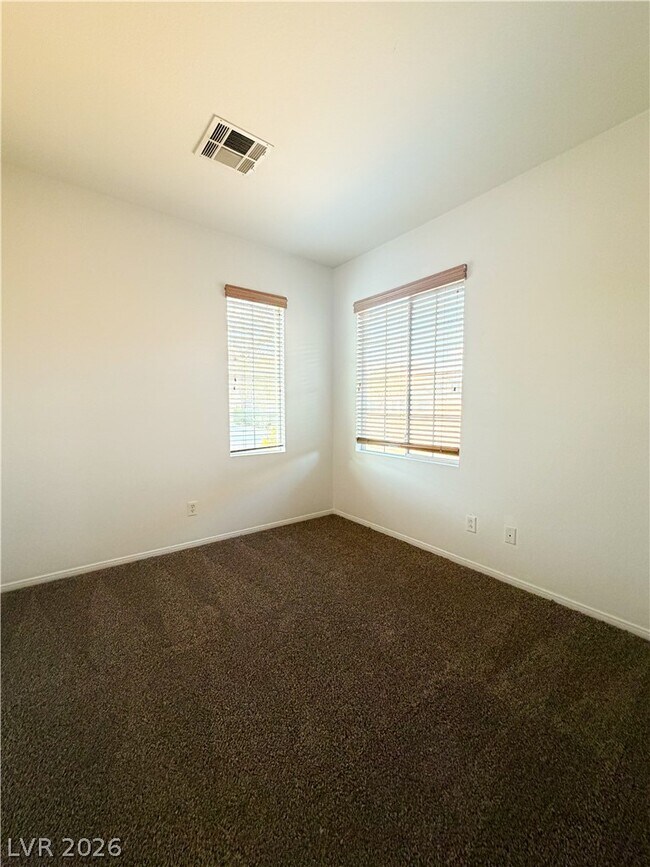 Building Photo - 7637 Pioneer Ranch Ave