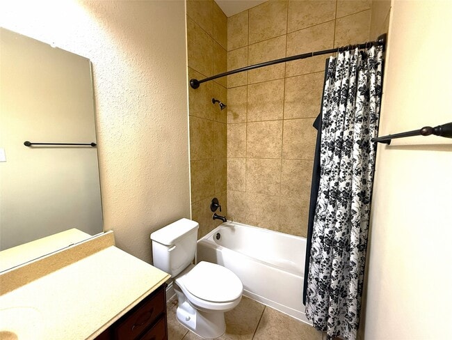 Building Photo - 27610 Dalton Bluff Ct
