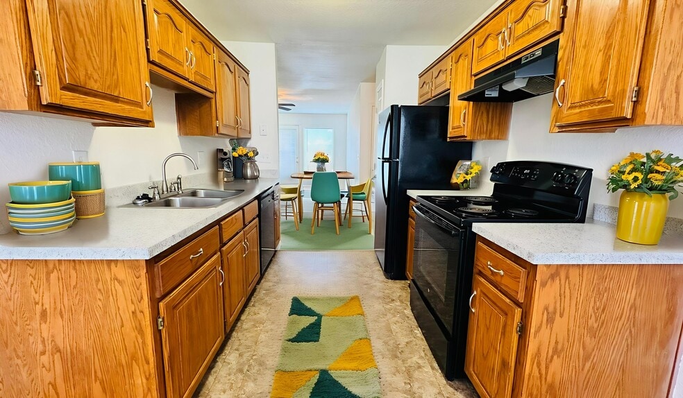 Building Photo - 5942 NE 42nd St