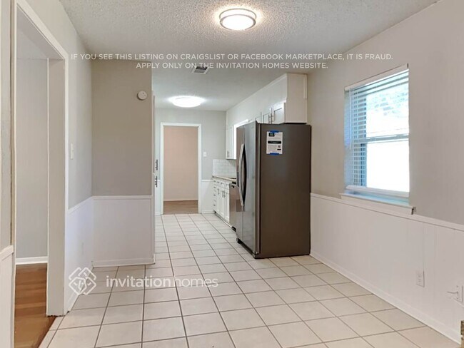 Building Photo - 3325 Hummingbird Ln