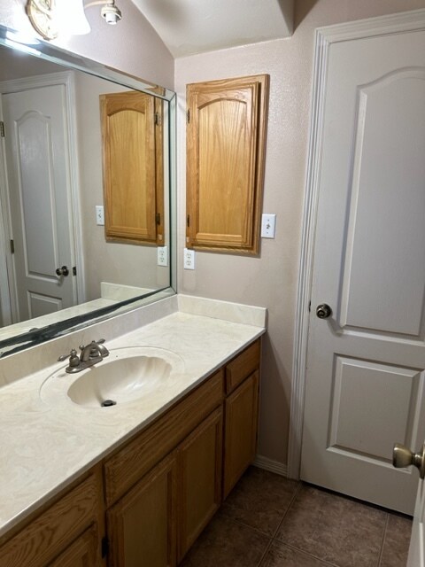 Building Photo - 2802 Dove Ave