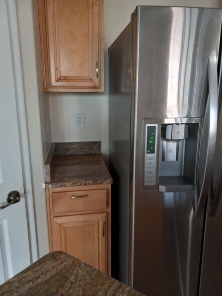 Building Photo - 6255 W Arby Ave