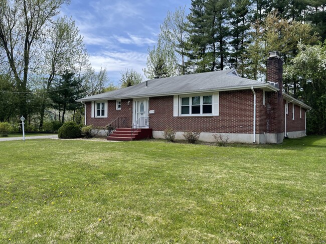 Primary Photo - 25 Lindy Ln