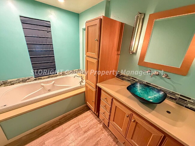 Building Photo - AVAILABLE APRIL - 3 Bedroom/ 2 Bath Los Osos Home