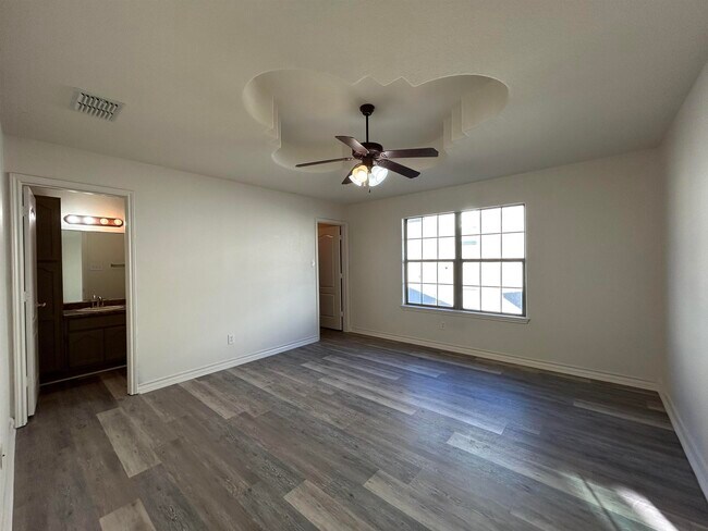 Building Photo - 4248 Dorel Dr