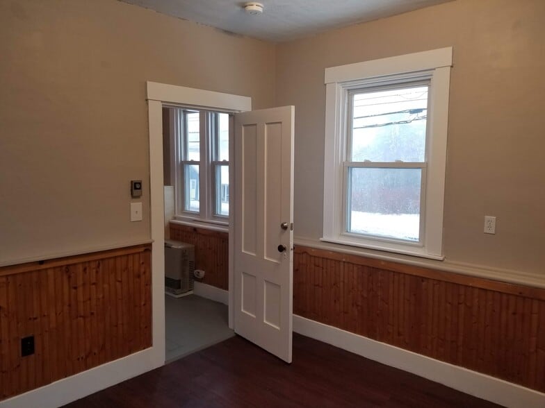 Bedroom 3 - 47 Main St