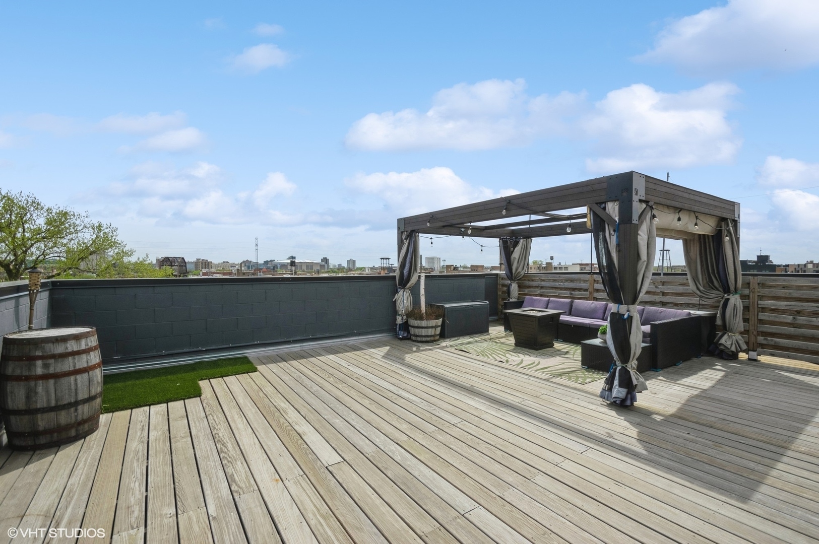 Building Photo - 505 N Hermitage Ave