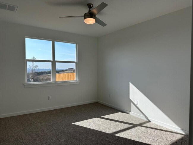 Building Photo - 8011 Linda Michelle Ln