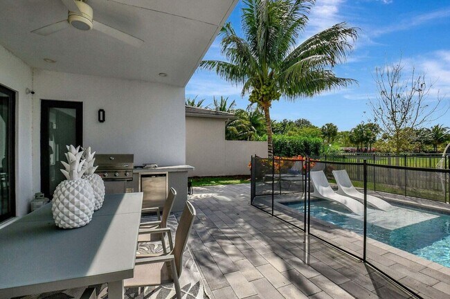 Building Photo - 17411 Sea Blossom Way