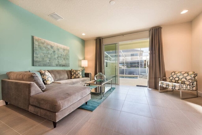 Building Photo - 1425 Retreat Cir