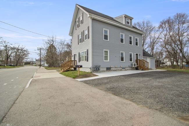 Building Photo - 79 Kilmer Ave