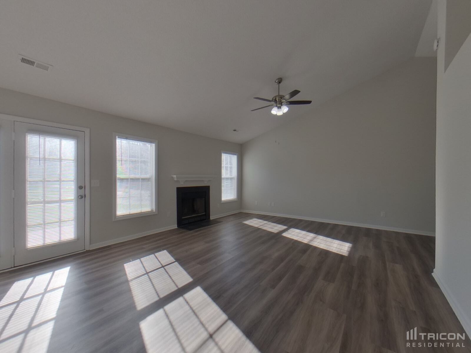 Building Photo - 3600 Amos Dr