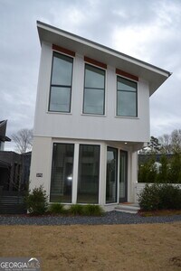 Building Photo - 370 2nd St