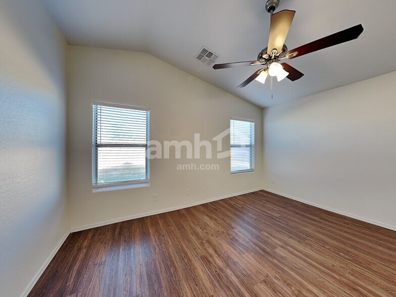 Building Photo - 1786 W Desert Canyon Dr