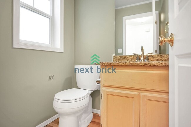 Building Photo - 3 Bed 2.5 Bath Townhome for Rent in Kirkland!