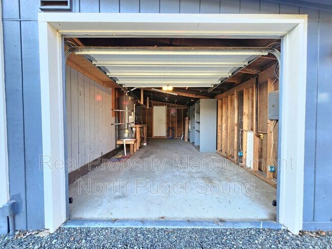 Building Photo - 13612 36th Pl W