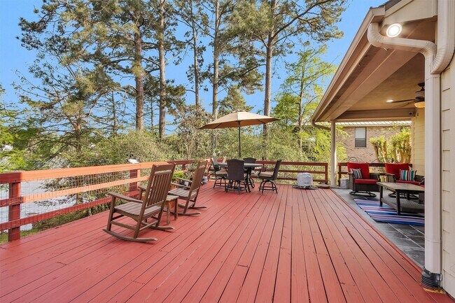 Building Photo - 1502 Wimbledon Dr
