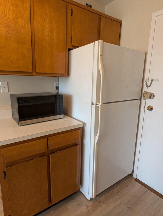 Building Photo - 6641 Wakefield Dr