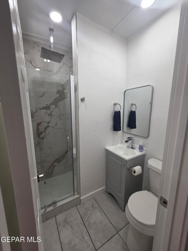 Building Photo - 4002 Pershing Dr