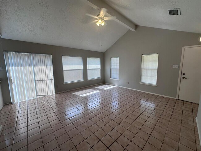 Building Photo - 9210 Goodmeadow Dr